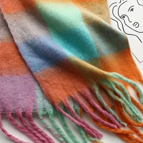 NEW! 1 Super soft blanket scarf - Picture 2 of 2